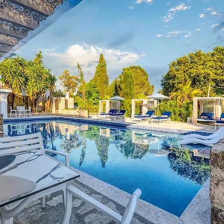 K, Boutique Hotel