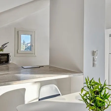 K, Boutique 4* Komméno